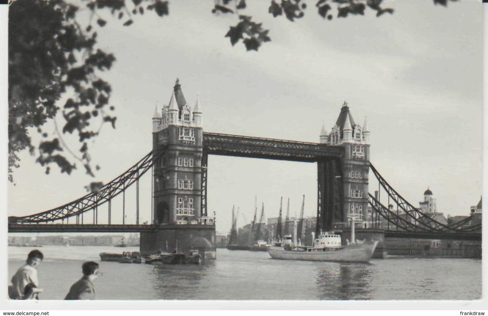 Postcard - Tower Bridge. London, Card No..sl12 -  Posted 18th May 1967 Very Good - Unclassified