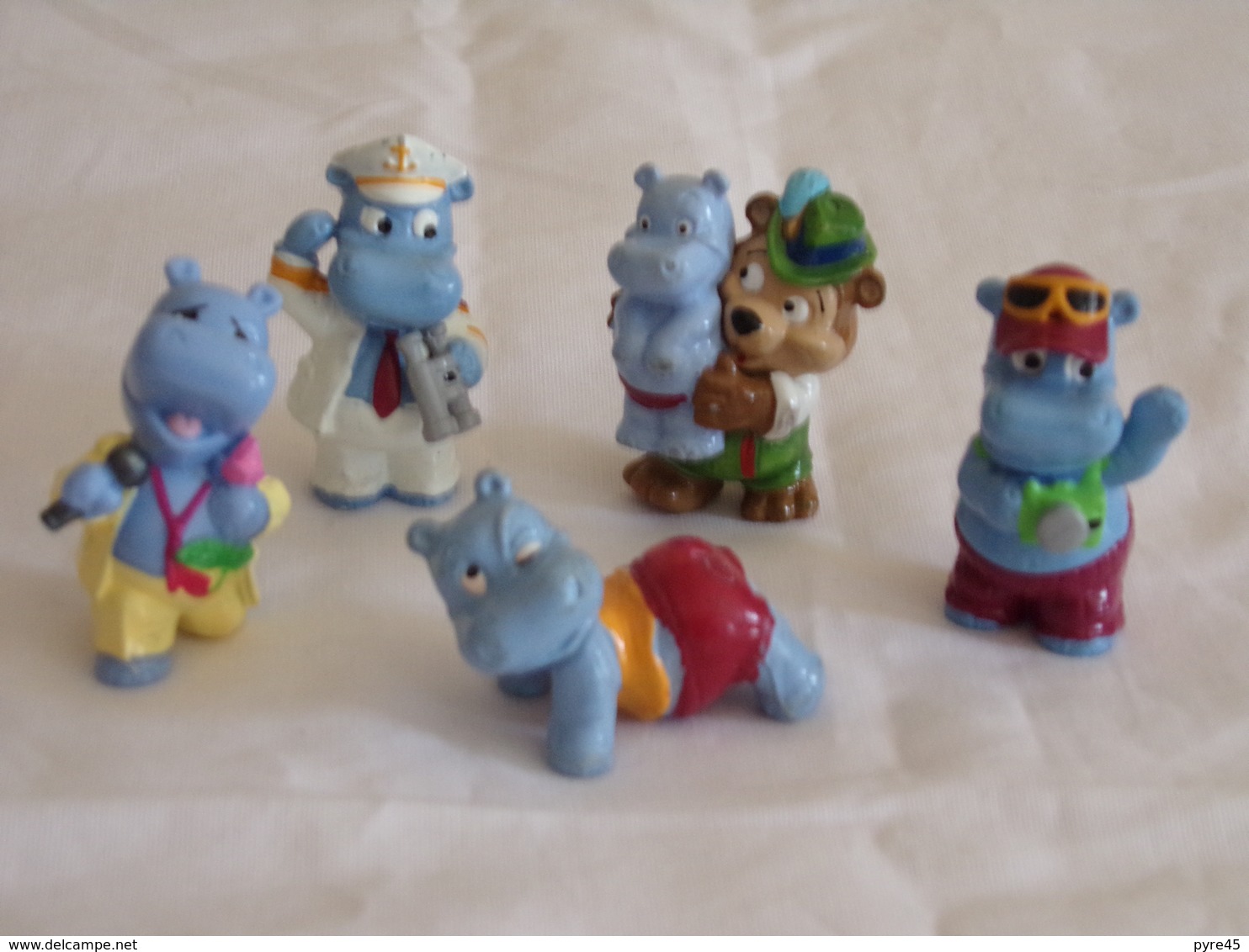 Figurines ( 5 ) Kinder " Famille Hippopotame " - Other & Unclassified