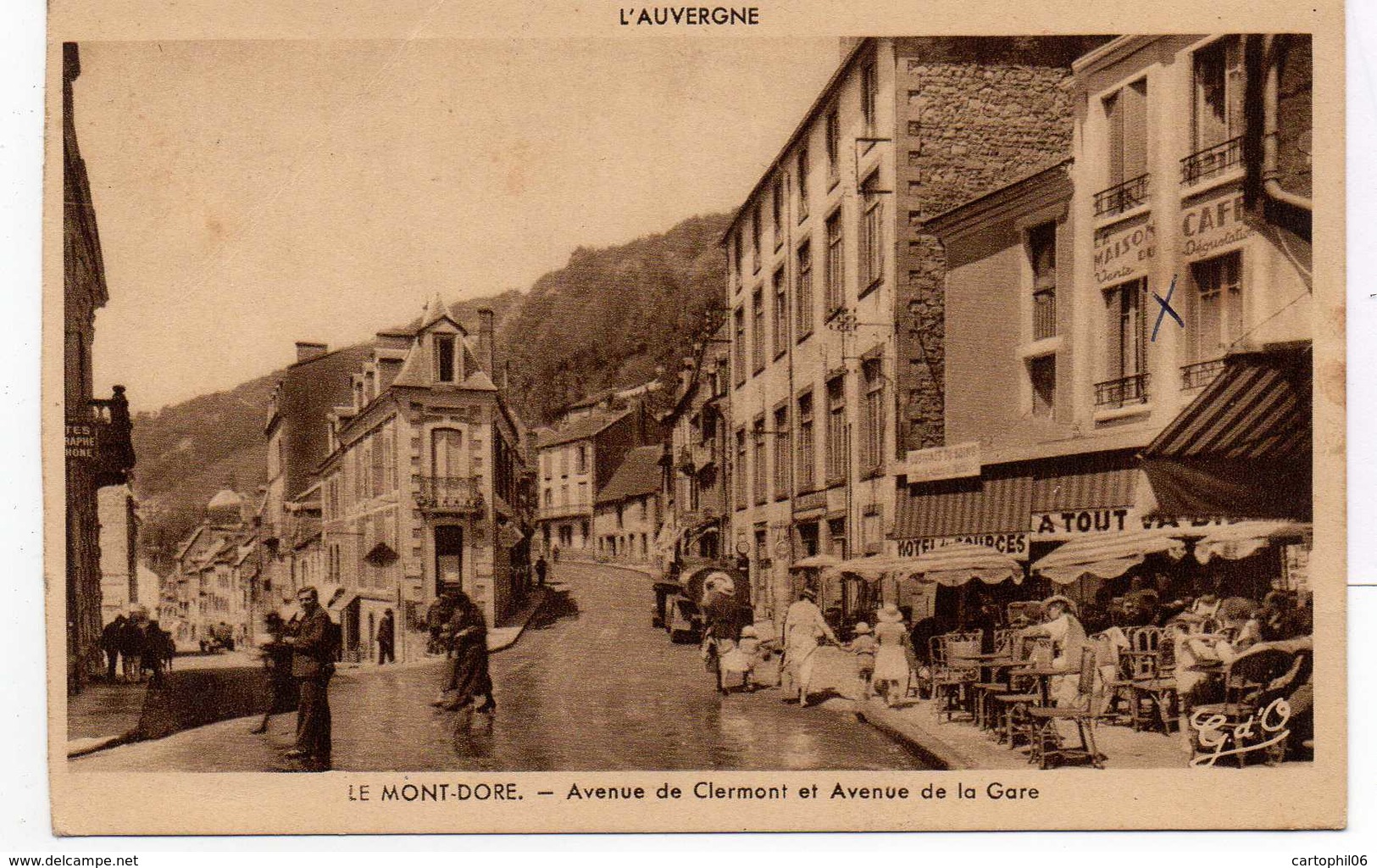 - CPSM LE MONT-DORE (63) - Avenue De Clermont Et Avenue De La Gare 1957 (HOTEL DES SOURCES) - - Le Mont Dore