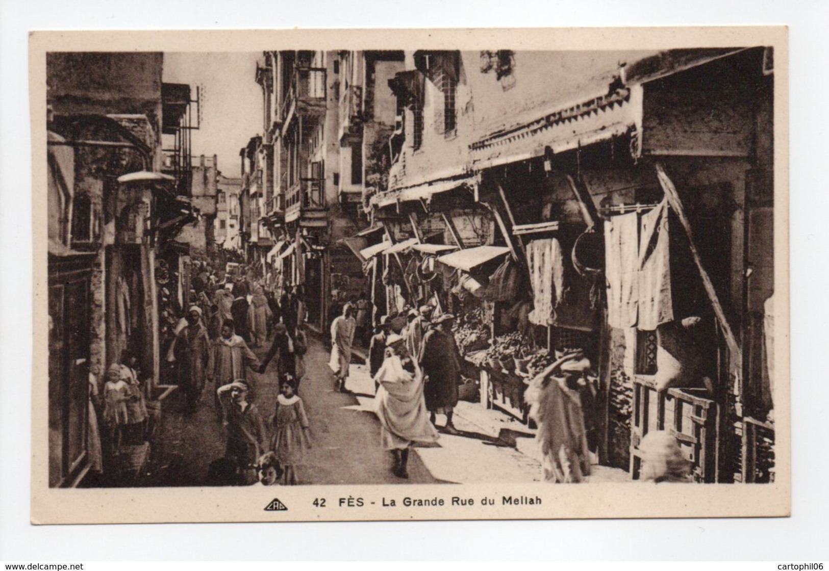 - CPA FÈS (Maroc) - La Grande Rue Du Mellah (belle Animation) - Photo CAP N° 42 - - Fez (Fès)