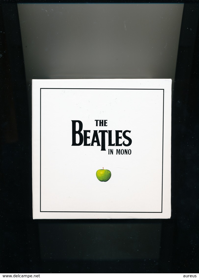 COFFRET 10 CD  " THE BEATLES IN MONO " EN FAIT 11 ALBUMS DONT 2 DOUBLES + LIVRET ETC...... Comme Neuf !! - Collectors