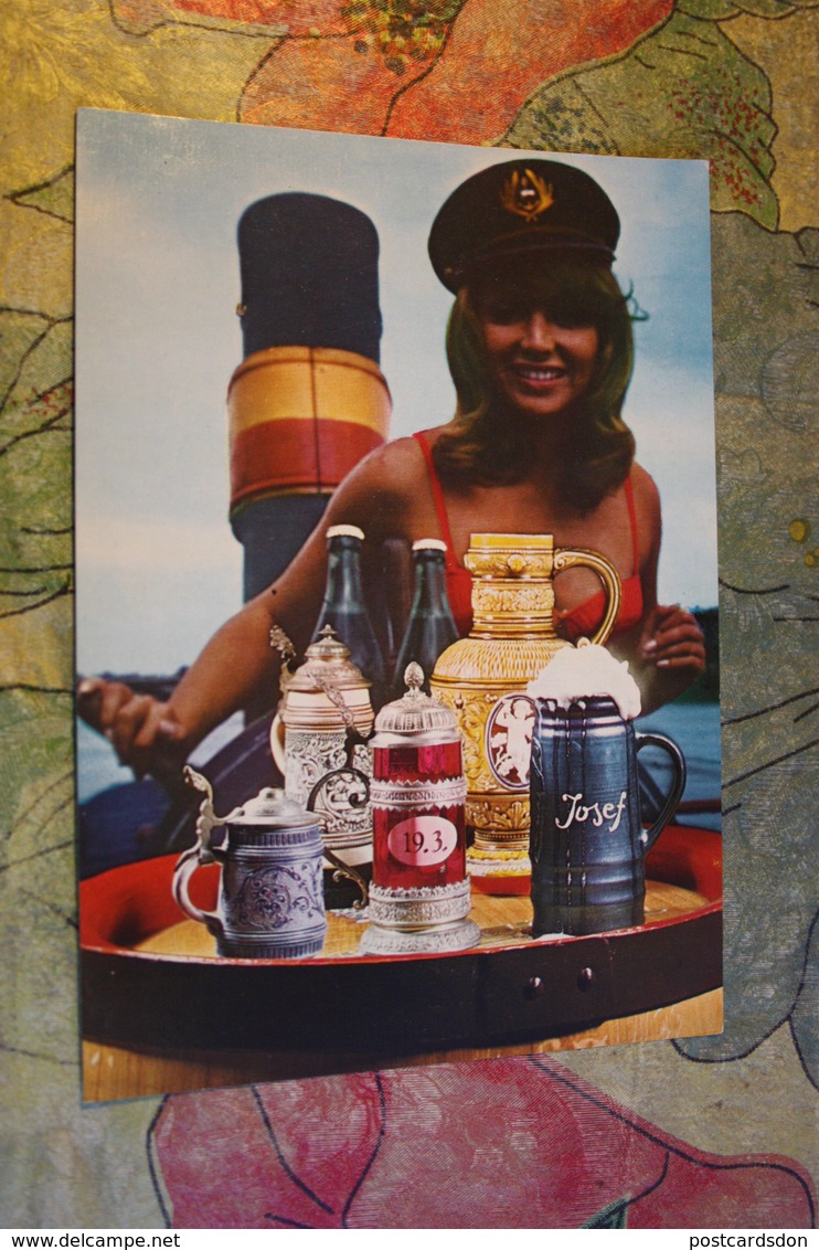 Old  Postcard - PRAHA Edition - Sexy Femme -  Theme Pin'up -  1970s - Beer - Pin-Ups