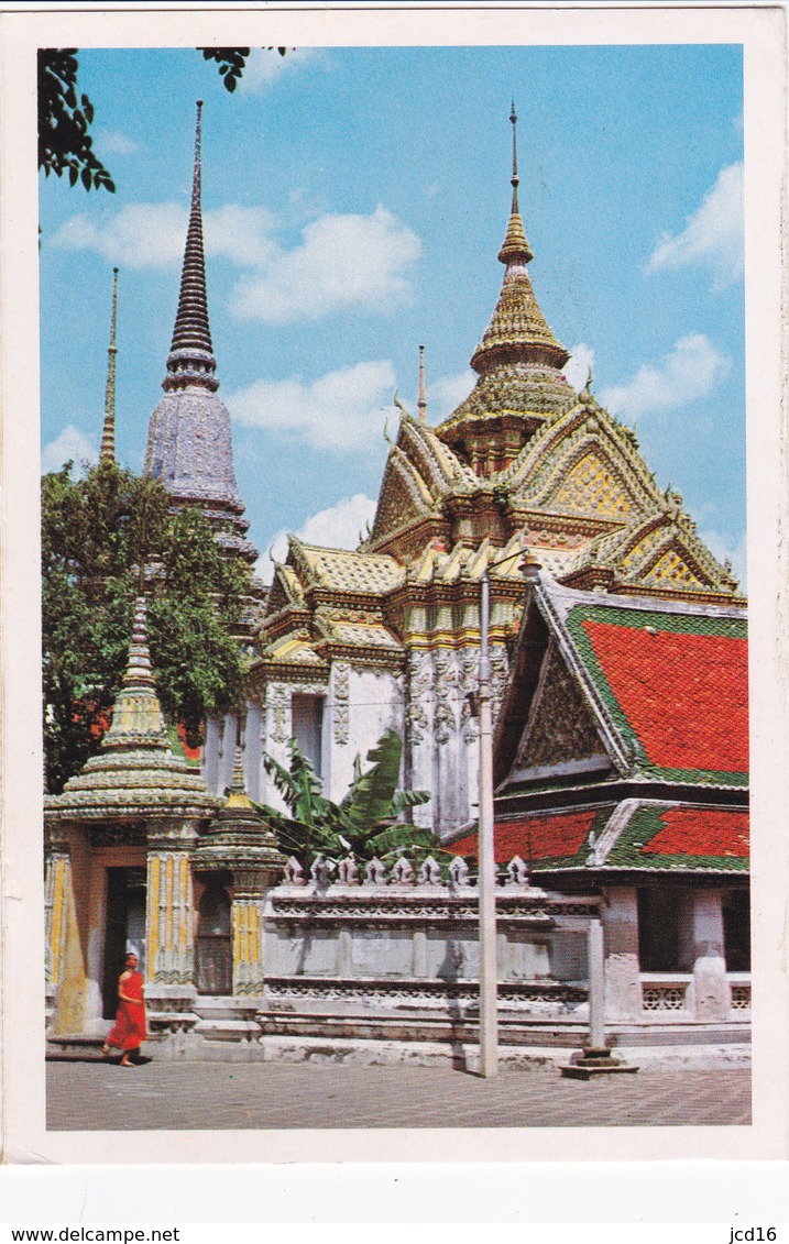 CPM THAILAND Inside Wat Pho, Bangkok BEAU TIMBRE - Thaïlande