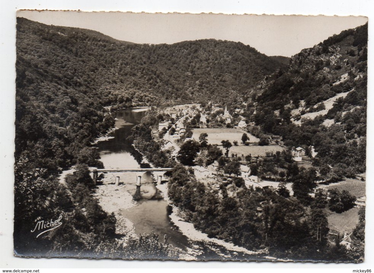 SOURSAC.--SPONTOUR --Vue Générale  Pont-Route  Marcillac-Spontour-Mauriac--Beau Timbre..Jean Racine..........à Saisir - Autres & Non Classés