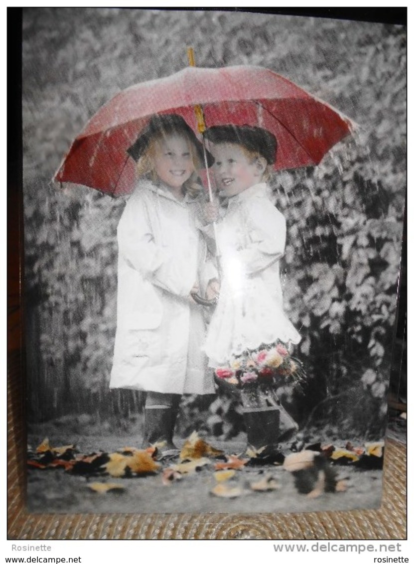 Enfants De SYLVIA MURRAY : Un Petit Coin De Parapluie!! - Autres & Non Classés