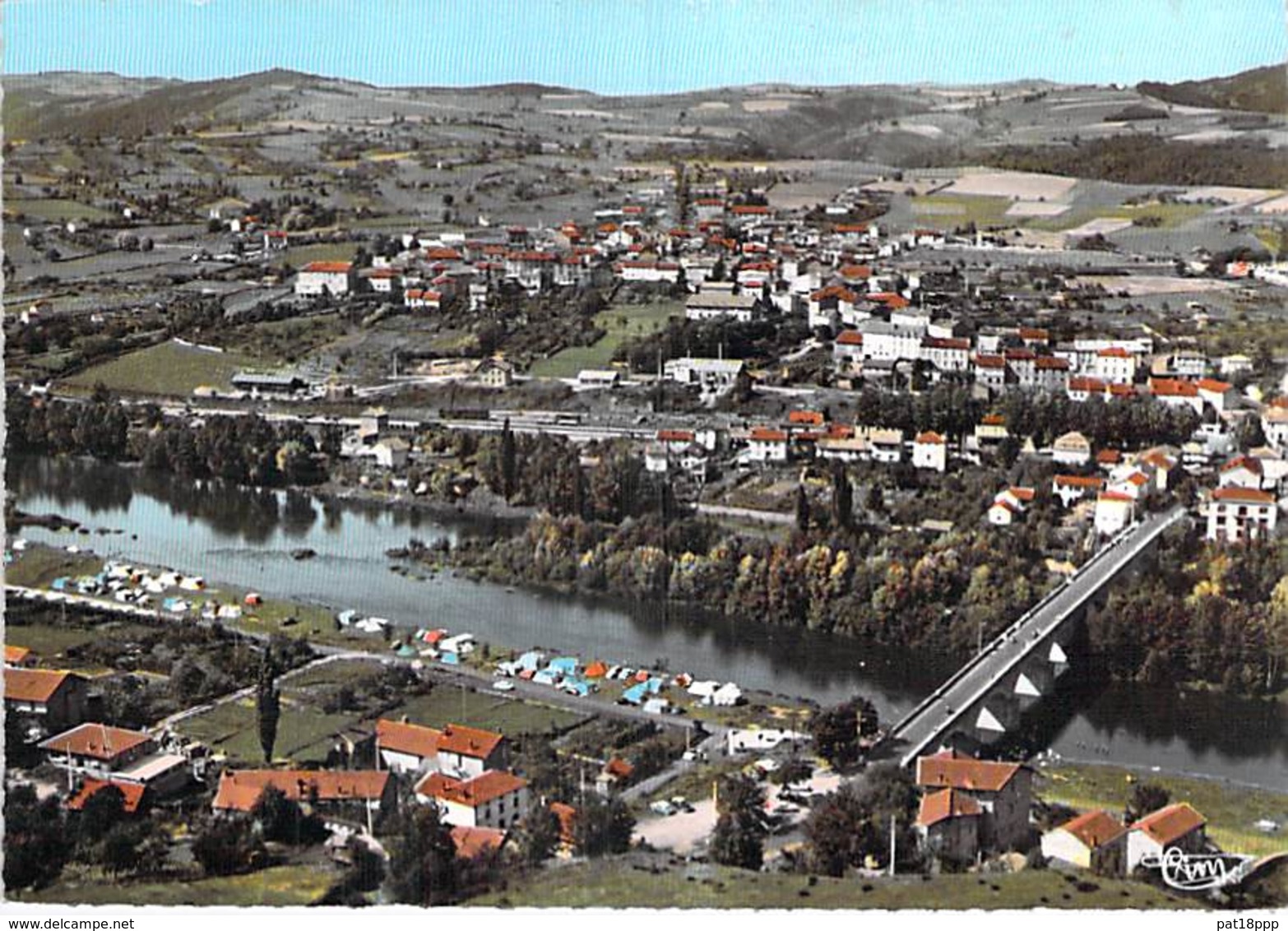 43 - RETOURNAC : Vue Panoramique Aérienne Et Le Camping - CPSM Dentelée Colorisée Grand Format 1968 - Haute Loire - Retournac