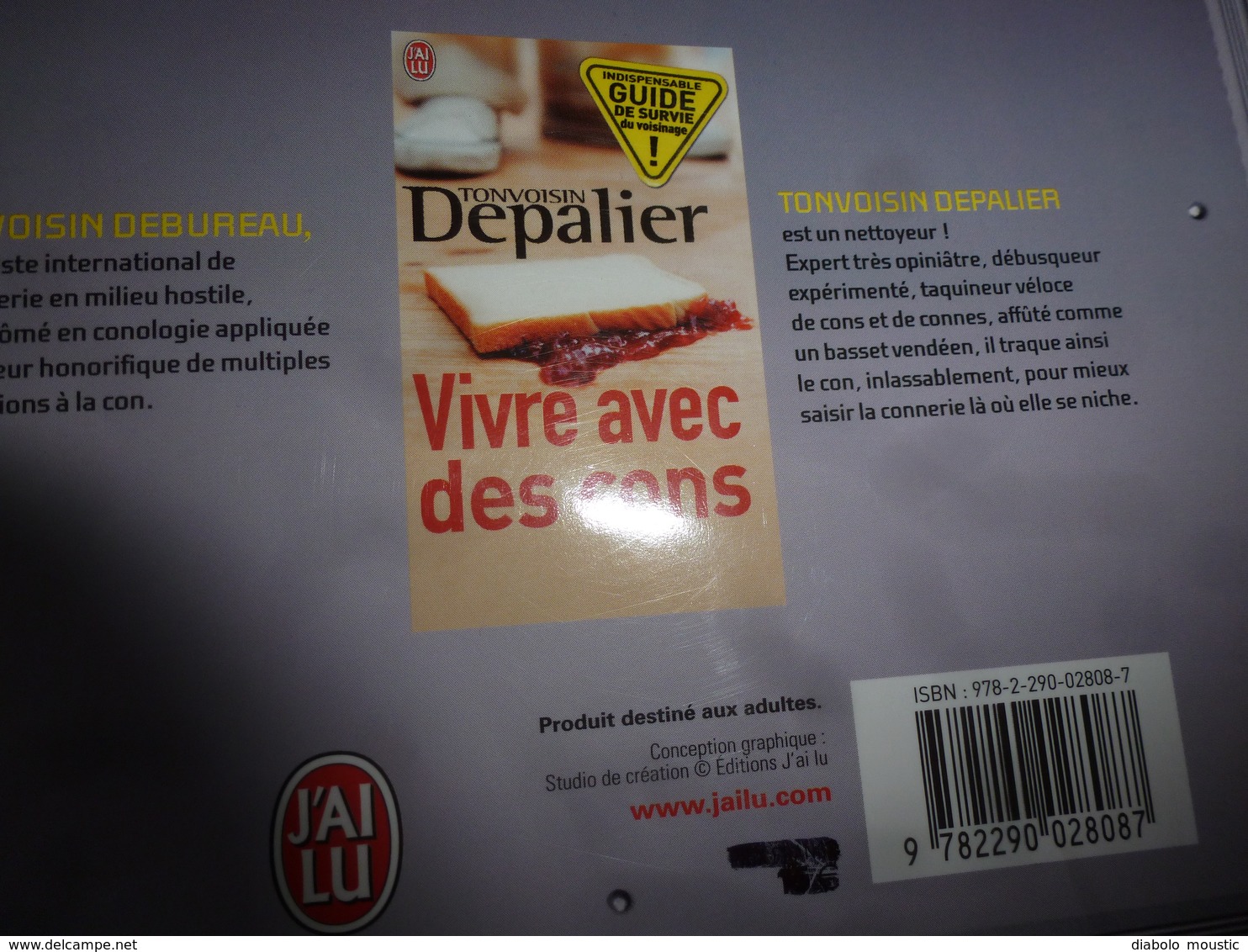 KIT de SURVIE dans un monde de c.... ;Guide de survie au bureau; Poupée V ; etc  ( De l'humour déconnant )