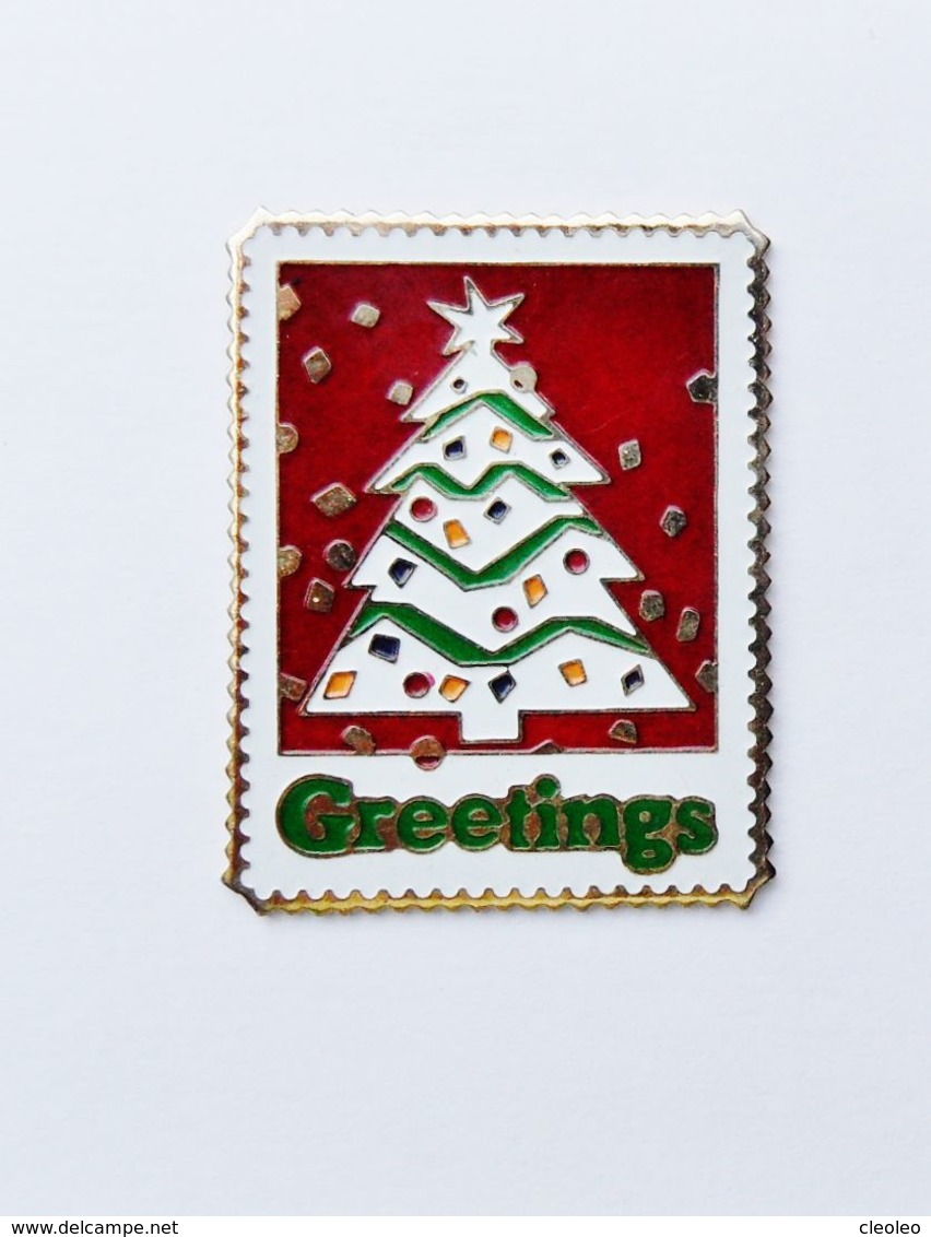 Pin's Grand Timbre Greetings Sapin De Noel - BL19 - Autres & Non Classés