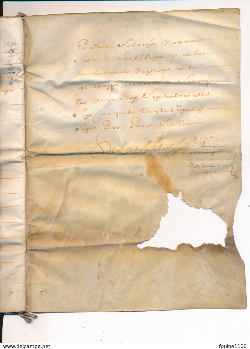 cahier de 20 pages parchemin  acte notarié an 1686 ? je pense à vérifier à identifier parroisse de belleville sur loire