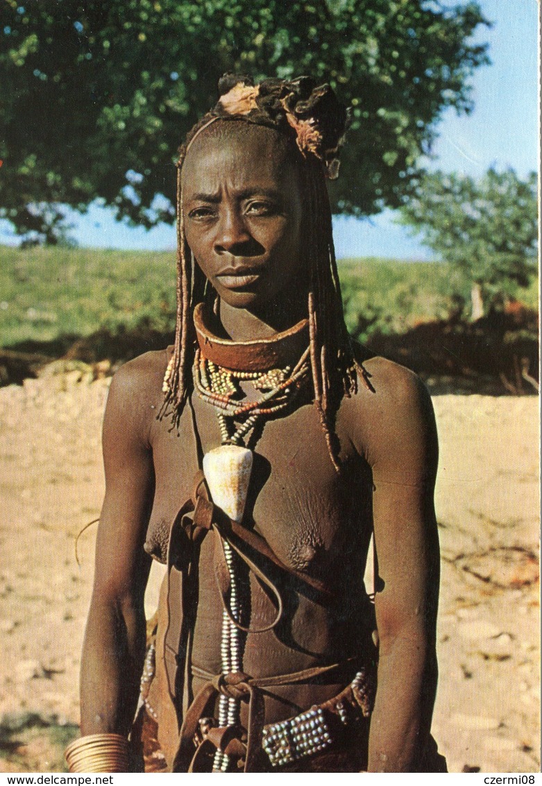 Angola - Mucuisses - Woman - Femme - Angola