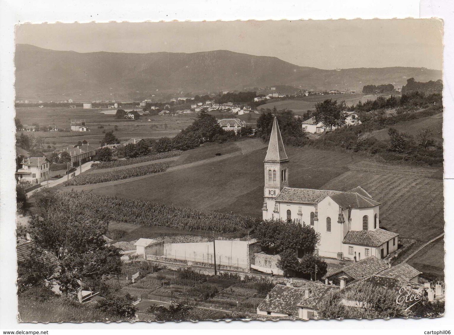 - CPSM BEHOBIE (64) - Vue Générale Aérienne - Photo Chatagneau 10.542 - - Béhobie