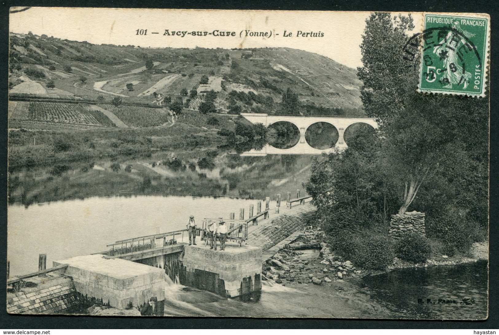 LOT DE 50 CARTES POSTALES DE L'YONNE 89