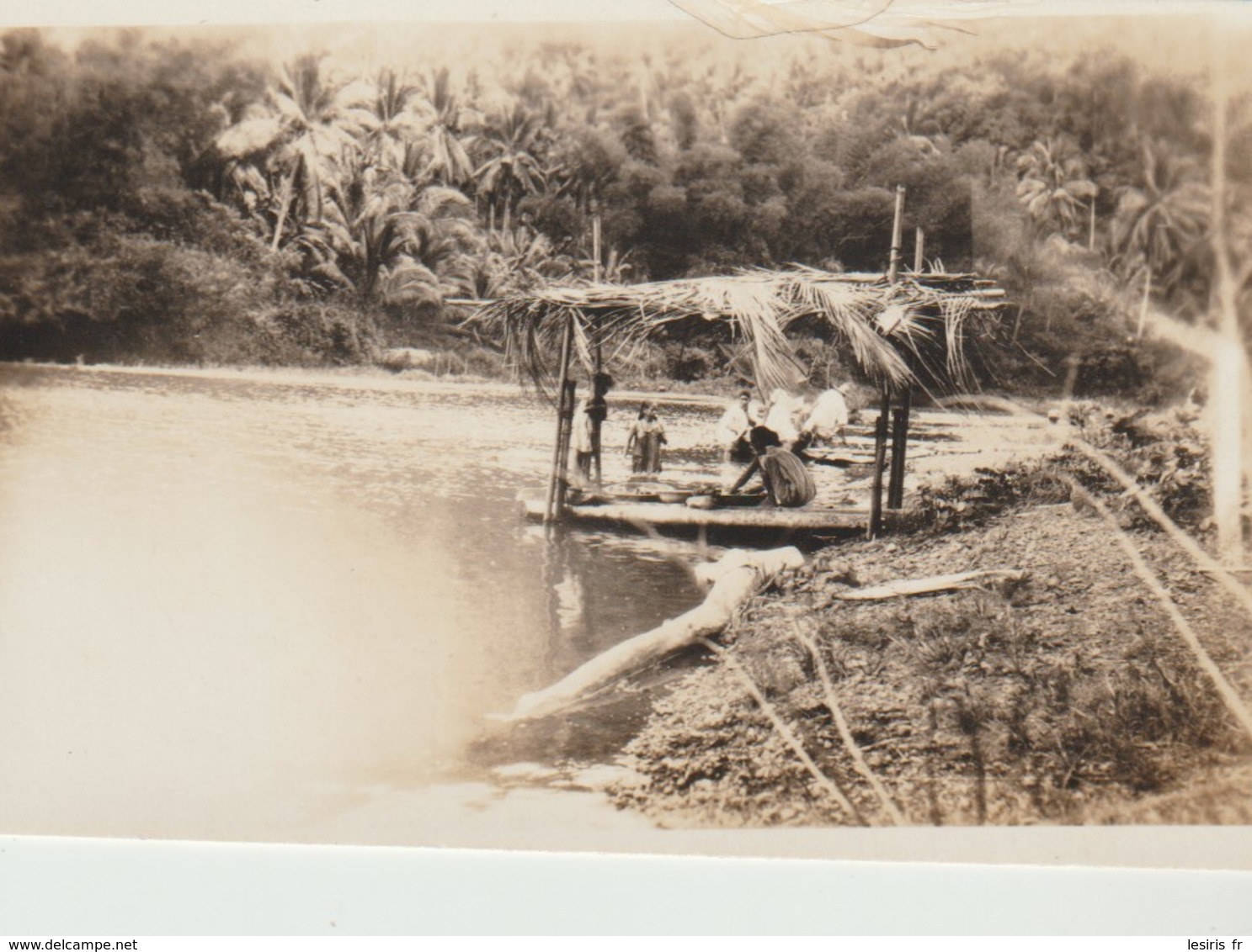 PHOTO - ILES PHILIPPINES - JUIN 1929 - AU BORD DU FLEUVE - Lugares