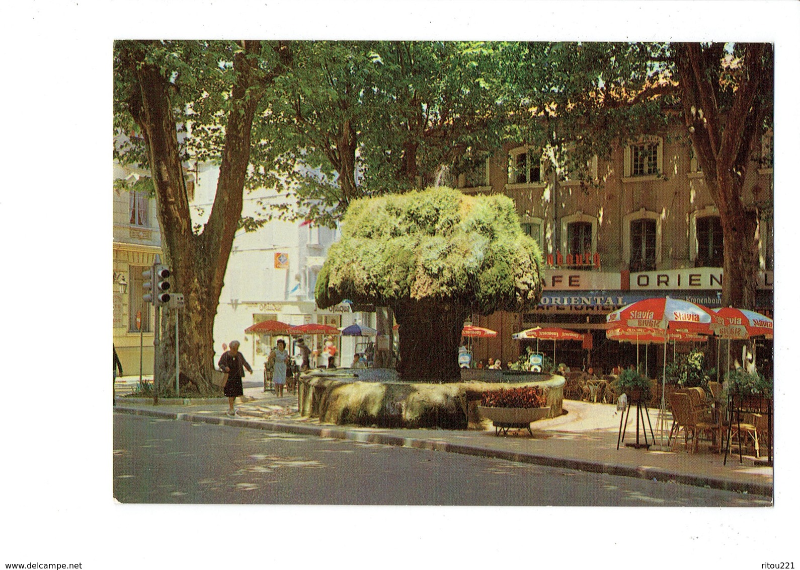 Cpm - 13 - Salon De Provence - FONTAINE MOUSSUE - Café Oriental Publicité Parasol SLAVIA - Autres & Non Classés