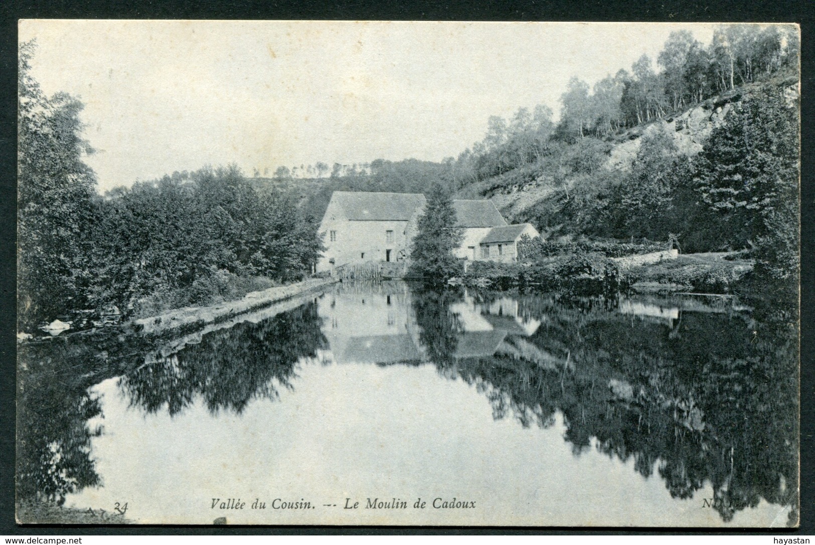 LOT DE 50 CARTES POSTALES DE L'YONNE 89