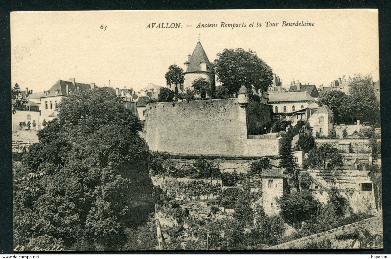 LOT DE 50 CARTES POSTALES DE L'YONNE 89