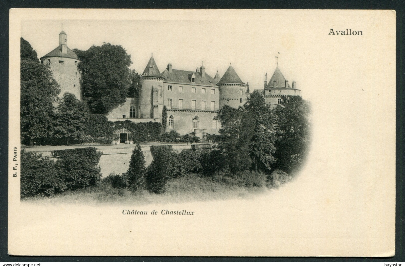 LOT DE 50 CARTES POSTALES DE L'YONNE 89