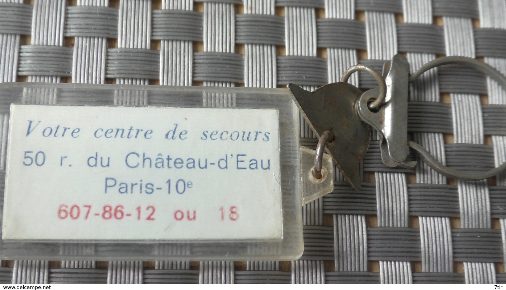 PORTE CLEF POMPIER CENTRE DE SECOURS CHATEAU D'EAU PARIS - Autres & Non Classés