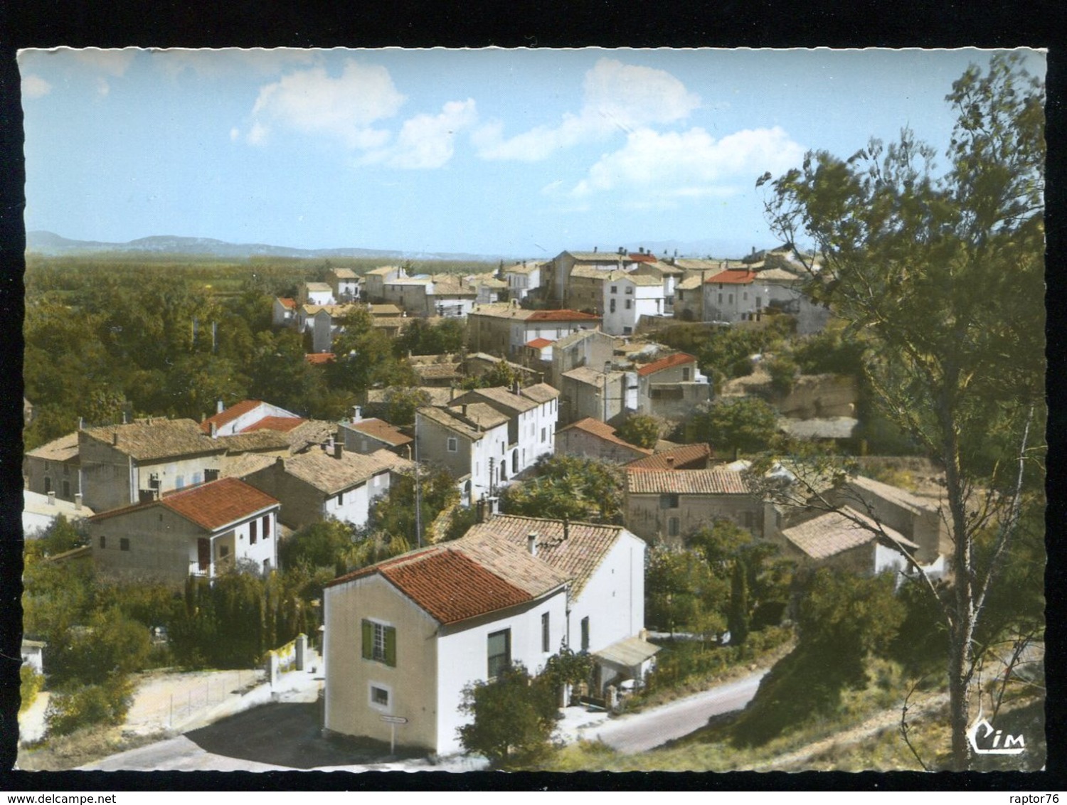 CPM Neuve 13 BARBENTANE Vue Panoramique De Ce Beau Village Provençal - Autres & Non Classés