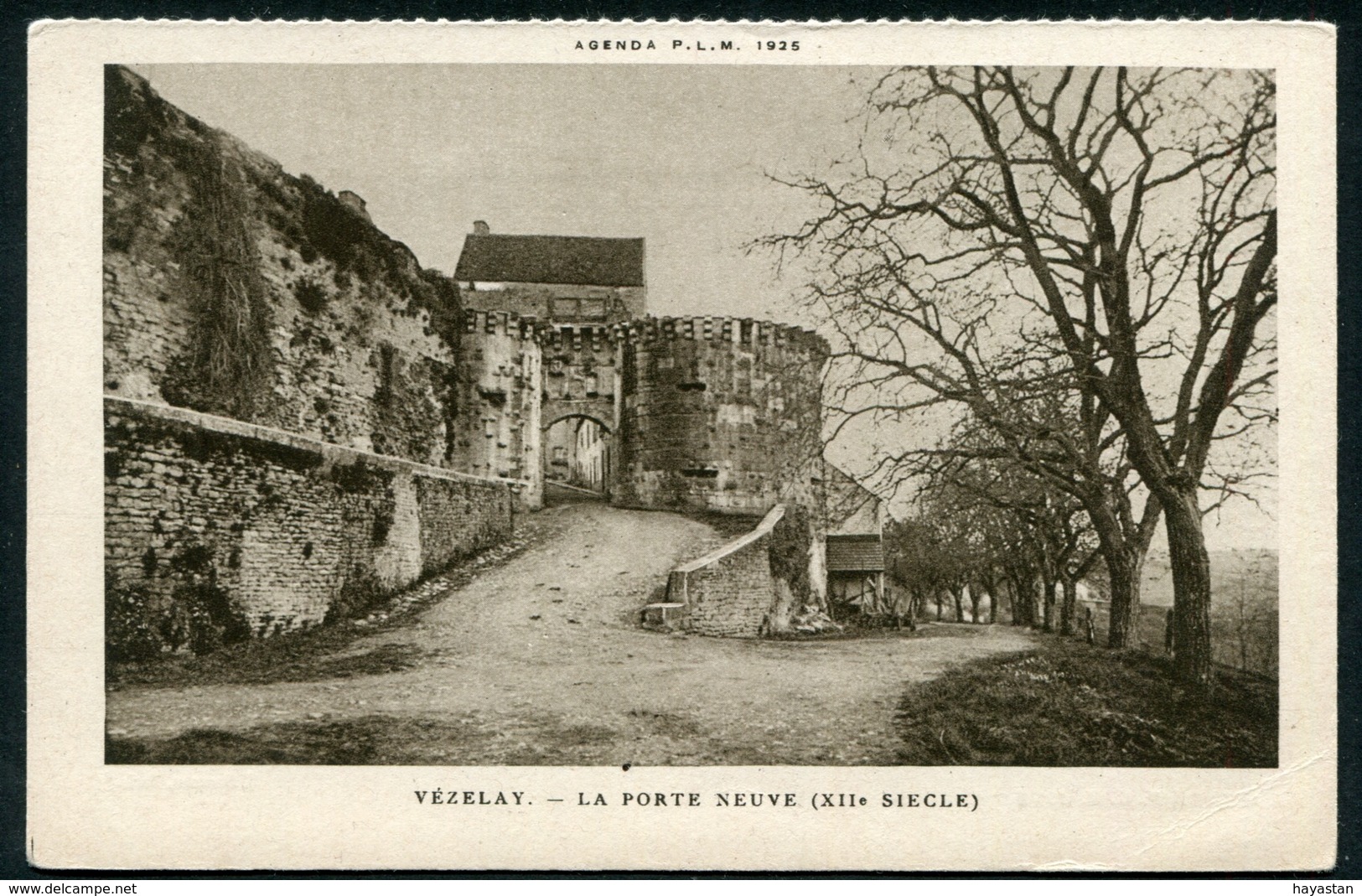 LOT DE 52 CARTES POSTALES DE L'YONNE 89