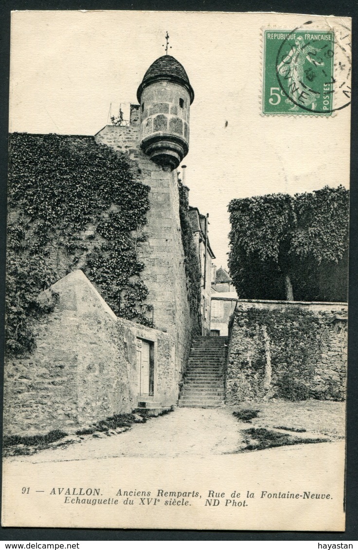 LOT DE 52 CARTES POSTALES DE L'YONNE 89