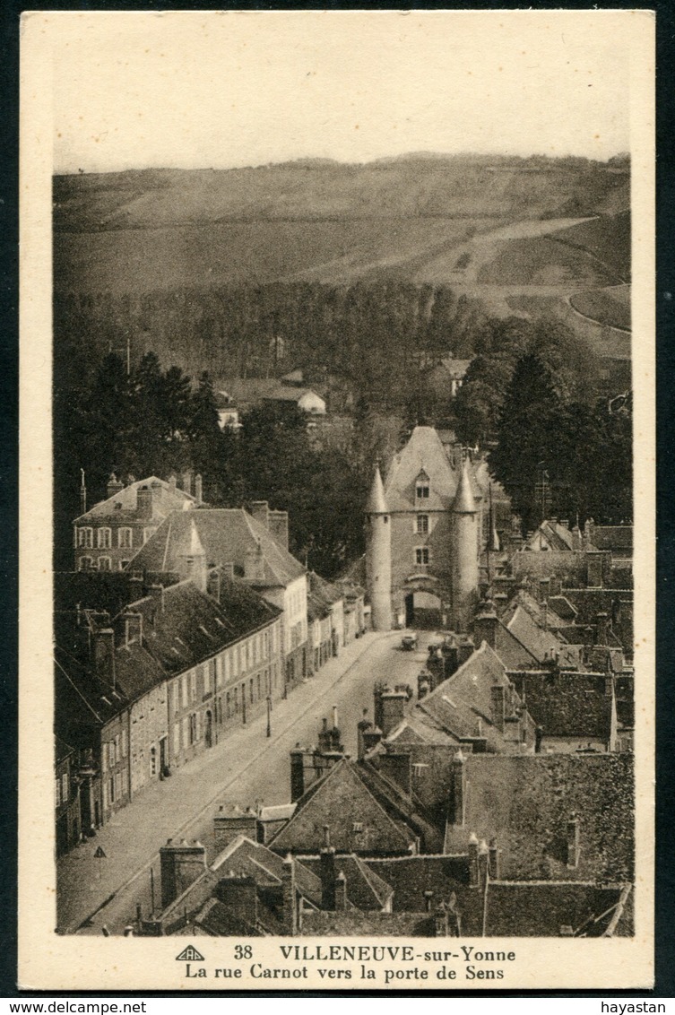 LOT DE 52 CARTES POSTALES DE L'YONNE 89