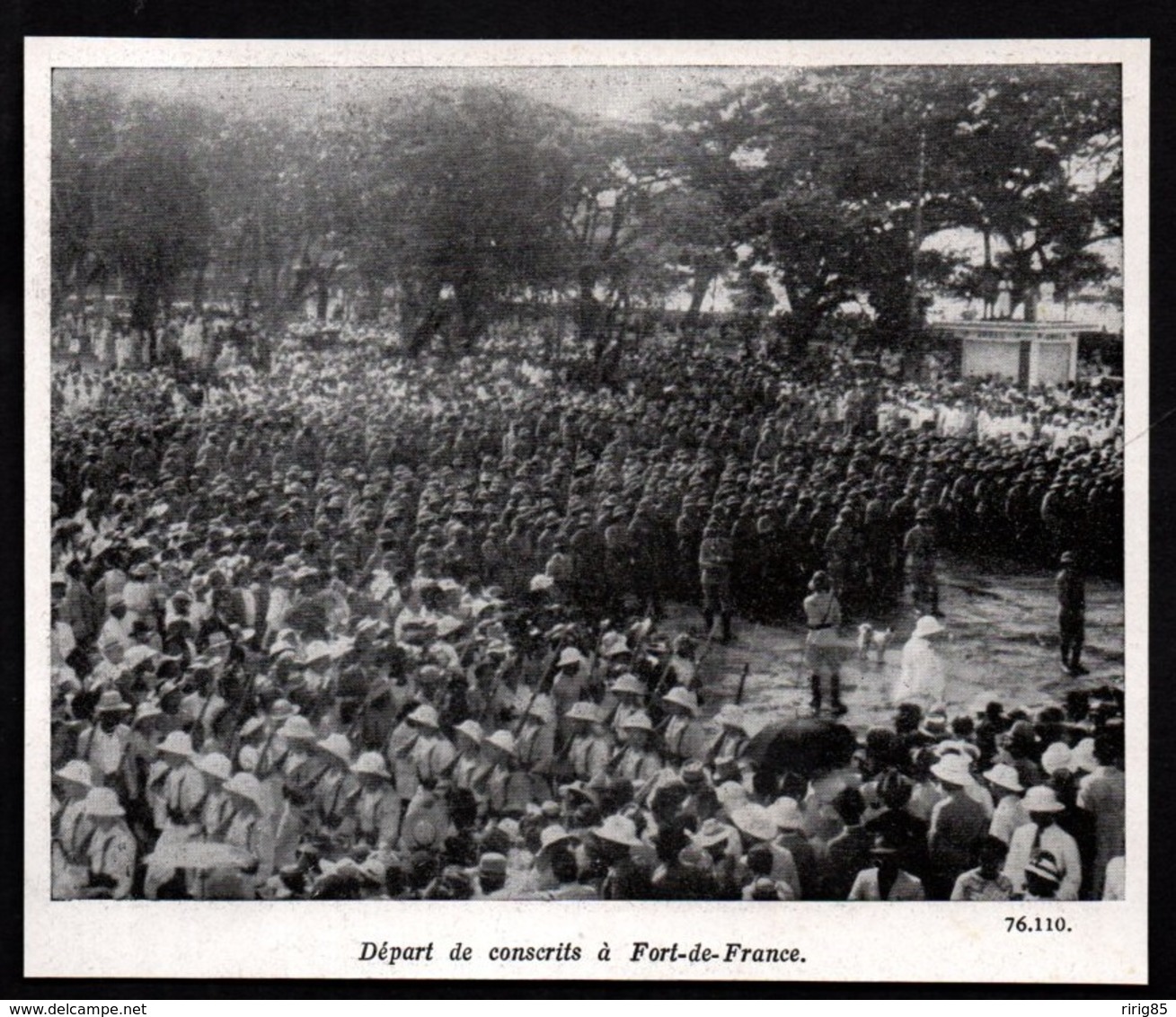 1940  --  MARTINIQUE DEPART DE CONSCRITS A FORT DE FRANCE   3R454 - Non Classés