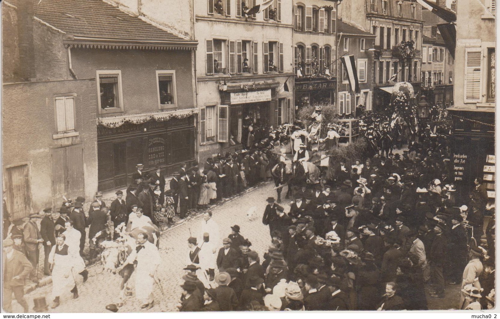 57 - DIEUZE - CARTE PHOTO - DEFILE DE CARNAVAL 1913 - Dieuze