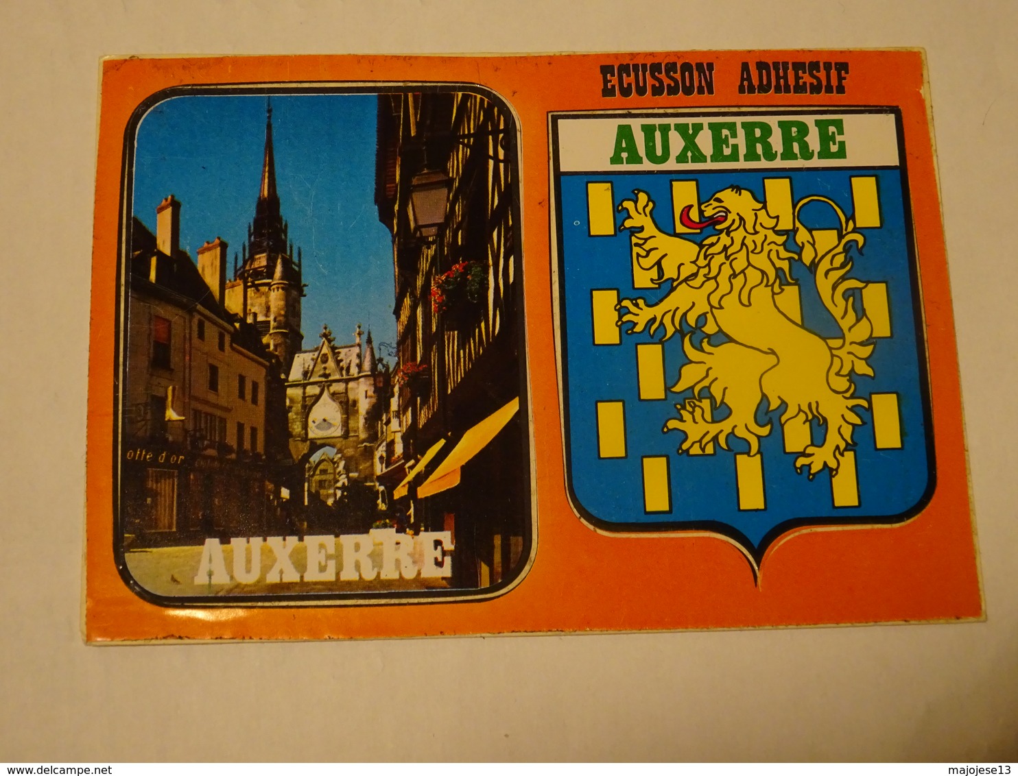 Carte Postale Blason écusson Adhésif Autocollant  Auxerre Yonne Adesivi Stemma Aufkleber Wappen - Obj. 'Souvenir De'