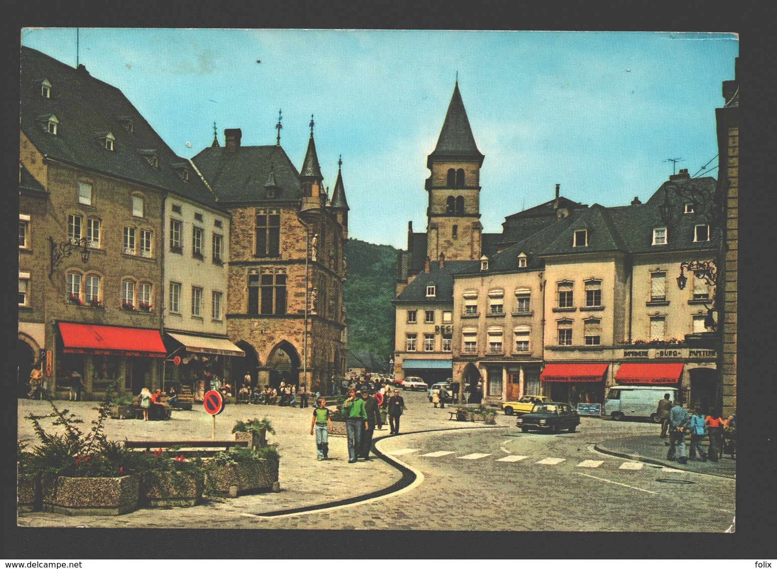 Echternach - Grande Place - Animation - Voitures - Echternach