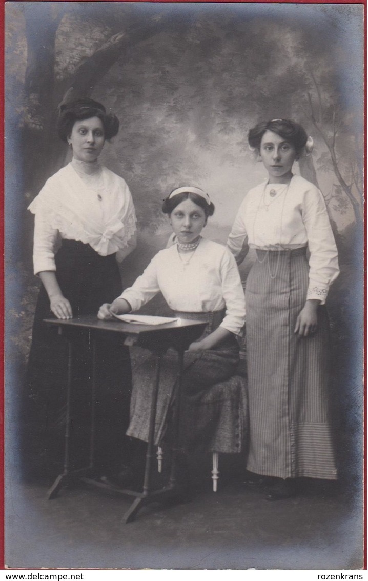 Beautiful Old Photo Oude Foto Studio Cabinet 1920's Woman Women Girl Girls Fashion Filles Fille Vrouwen - Portraits