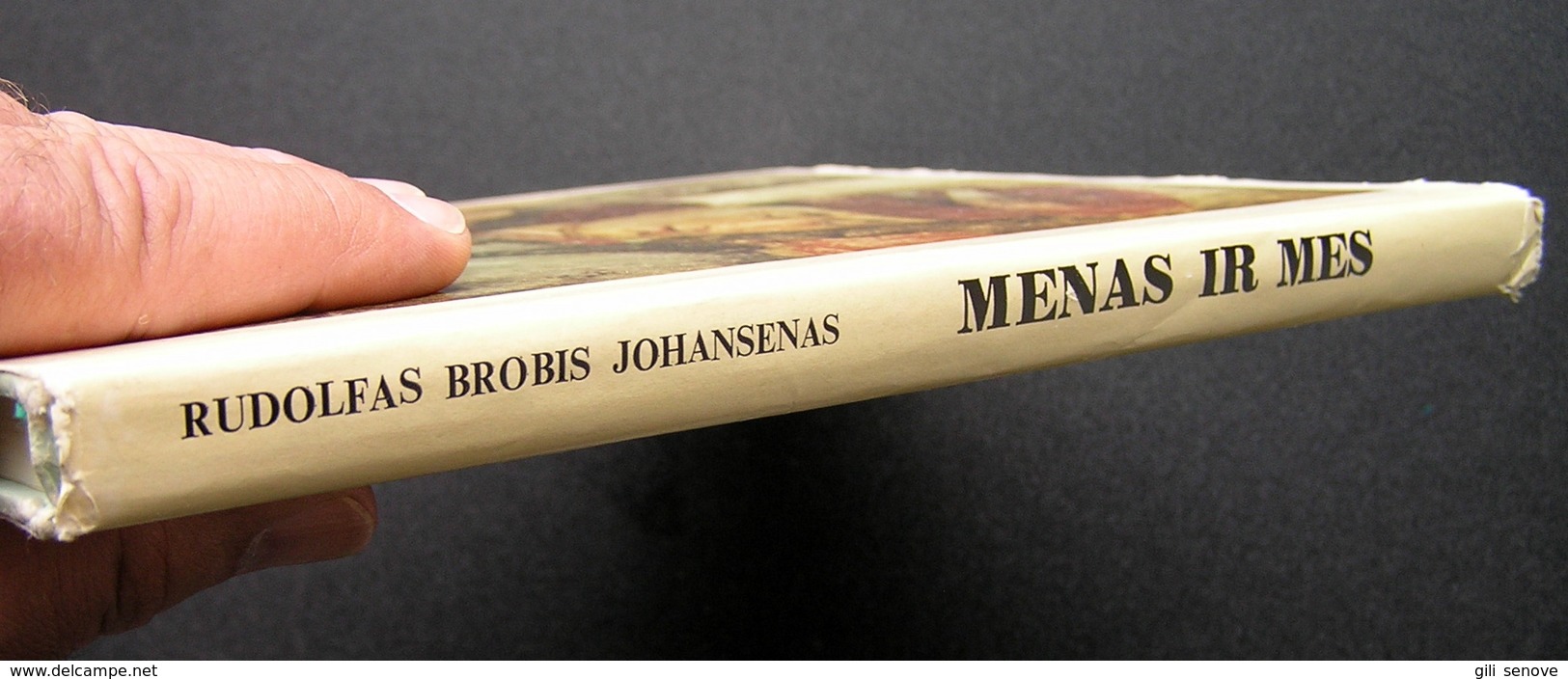 Lithuanian book / Menas ir mes / Art and We 1975