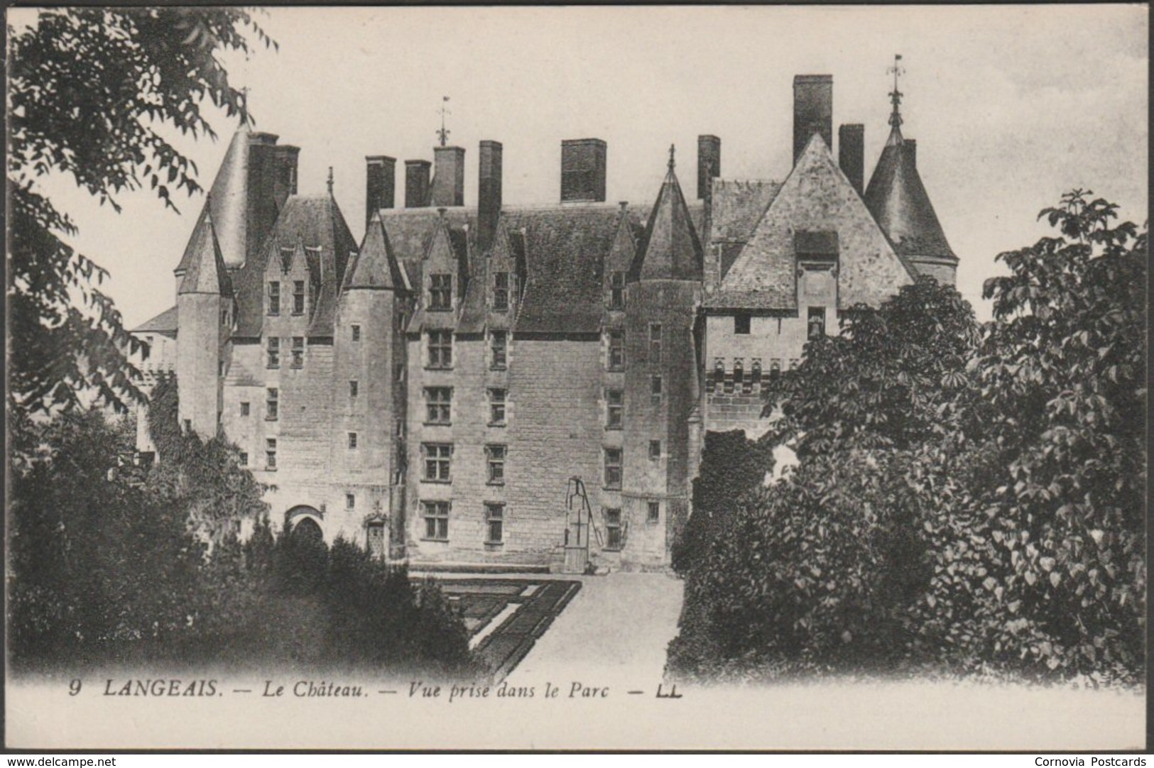 Vue Prise Dans Le Parc, Le Château, Langeais, C.1910 - Lévy CPA LL9 - Langeais