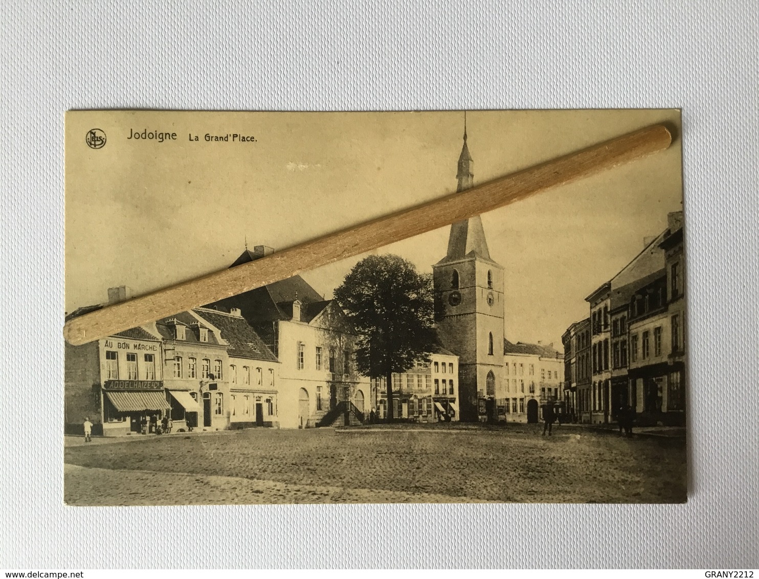 JODOIGNE »GRAND’PLACE »Panorama,animée Au Bon  Marché AD.Delhaize (Édit E.Latour,Jodoigne )NELS - Jodoigne