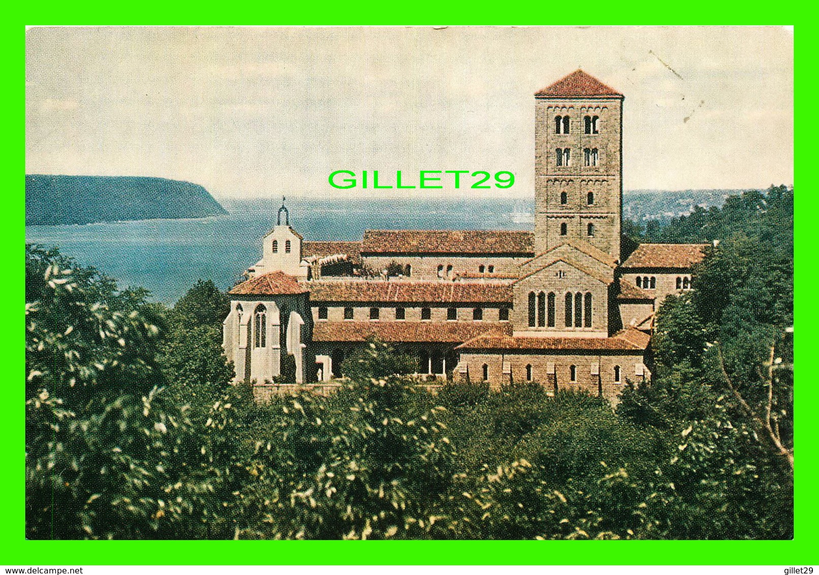 FORT TRYON PARK, NY - THE CLOISTERS - THE METROPOLITAN MUSEUM OF ART - - Parks & Gärten