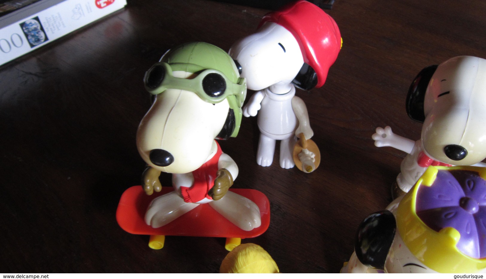 LOT GRANDES FIGURINES SNOOPY OFFERT PAR MAC DO - Peanuts