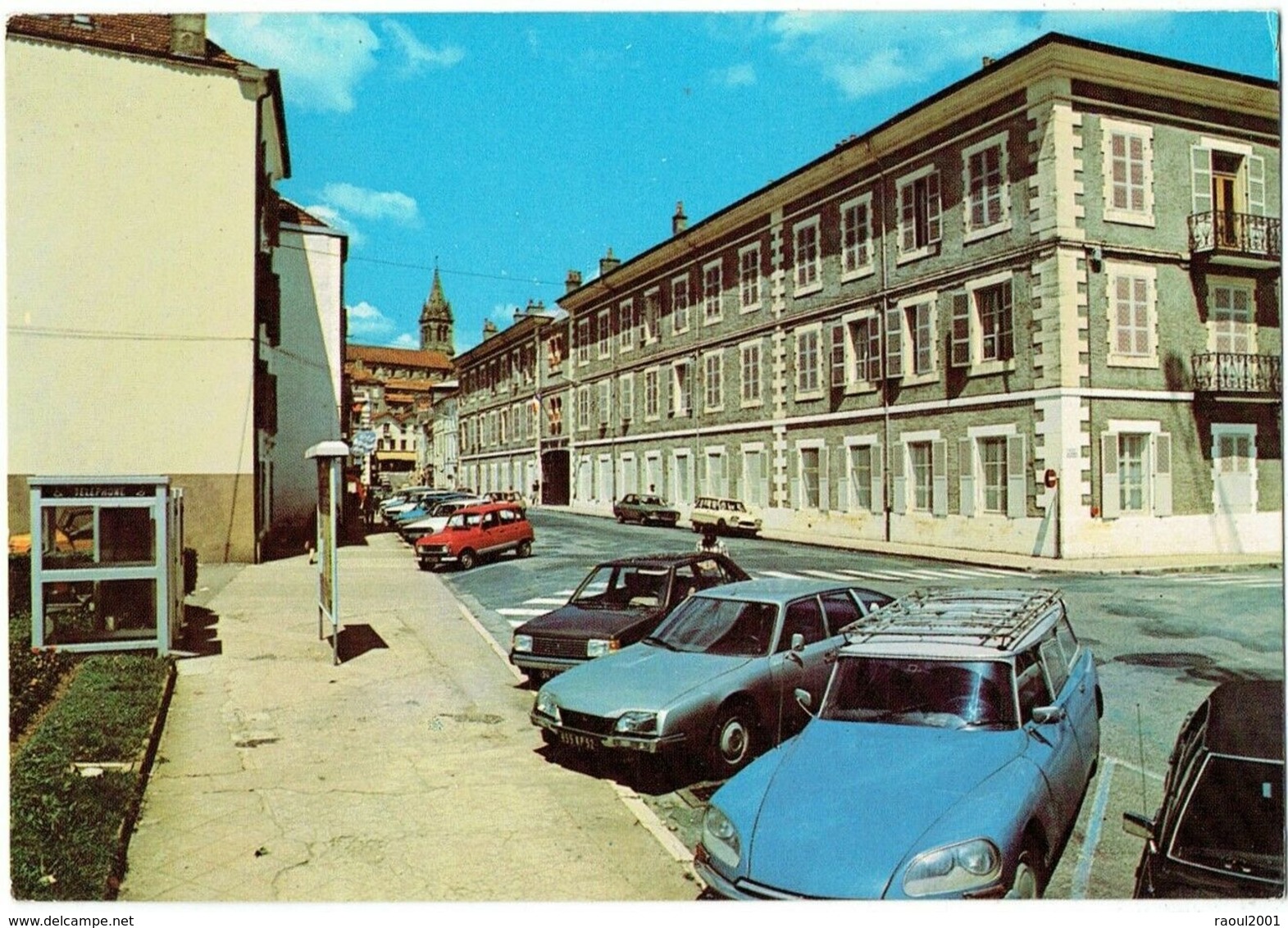 Autos Voitures Automobiles Cars - BOURBONNE - Citroën DS Break Familiale - CX - Simca Horizon - Renault R4 4L - Etc - Passenger Cars