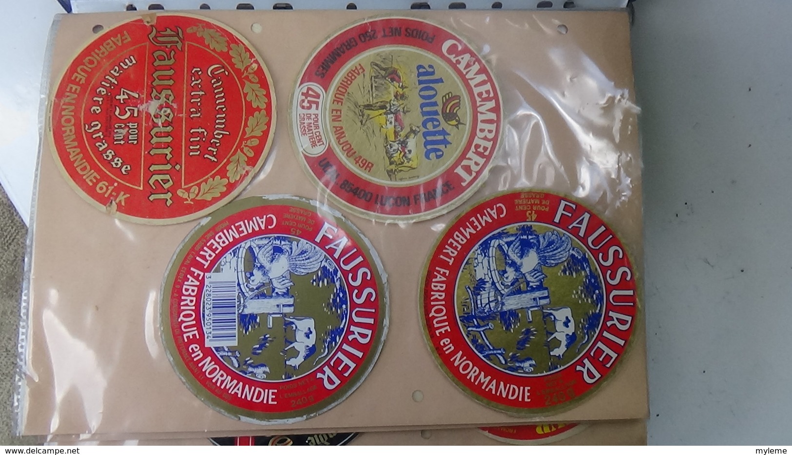 Grosse Collection De Couvercles Et étiquettes (173 Dans Ce Classeur) De Fromages Français.6/10 Voir Commentaires !!! - Fromage