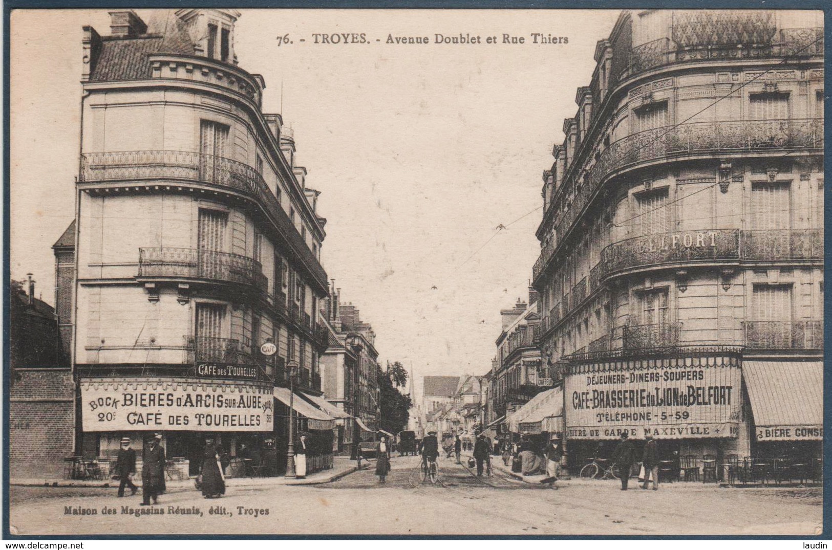 Troyes , Avenue Doublet Et Rue Thiers , Café Des Tourelles , Café Brasserie Du Lion De Belfort , Animée - Troyes