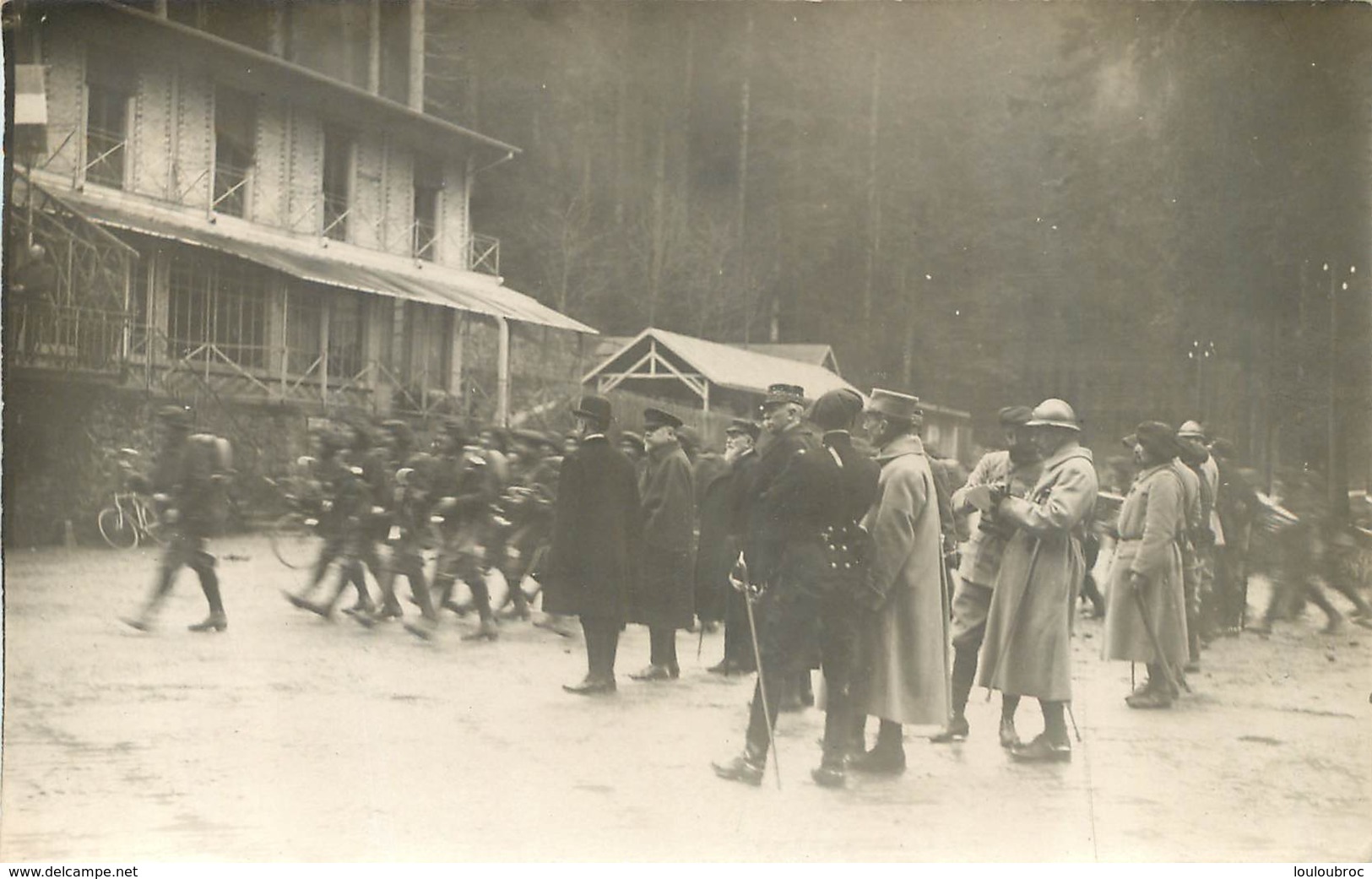 CARTE PHOTO  OFFICIER ET SOLDATS DANS LES VOSGES - Guerra 1914-18