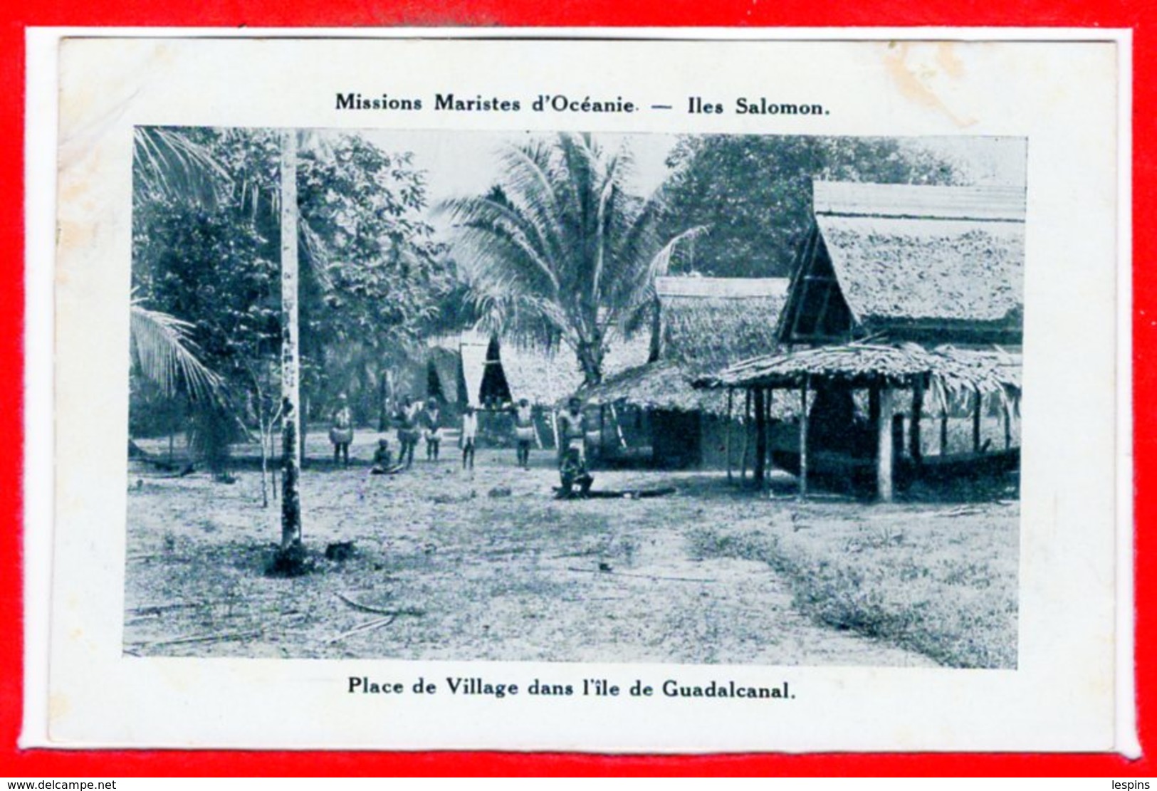 OCEANIE - ILES SALOMON -- Place De Village Dans L'Ile De Guadalcanal - Isole Salomon