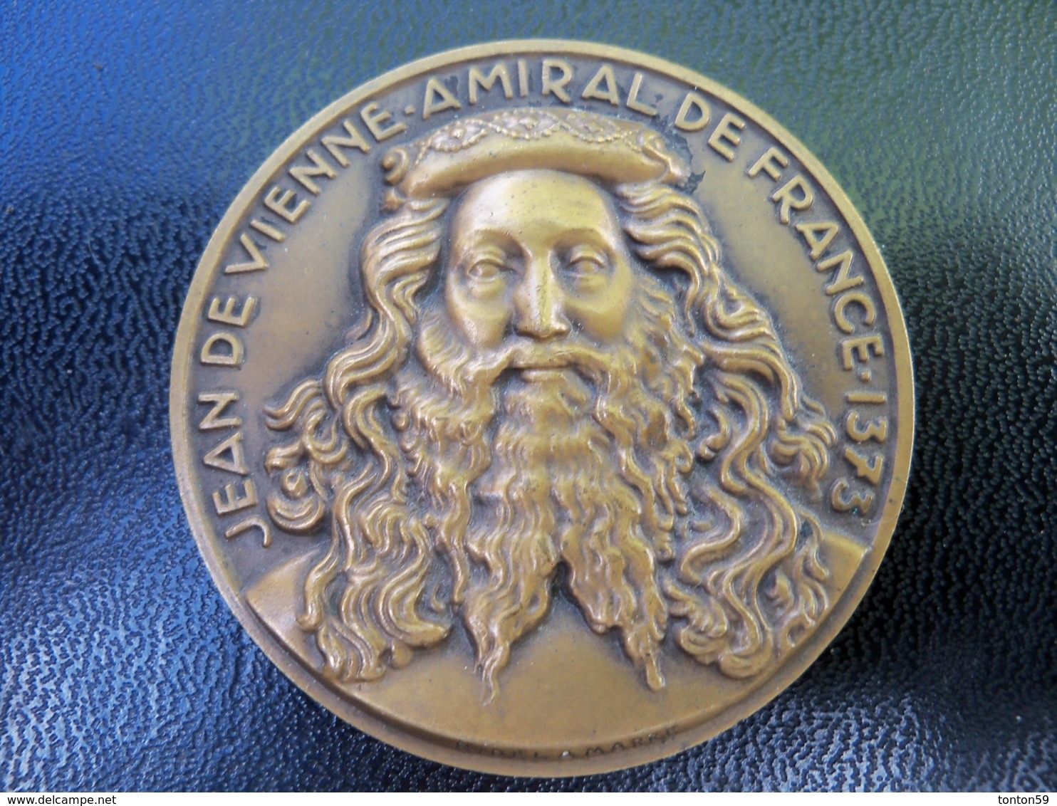 Ancienne Médaille Bronze Croiseur Jean De Vienne Amiral De France Signée Delamarre - Andere & Zonder Classificatie