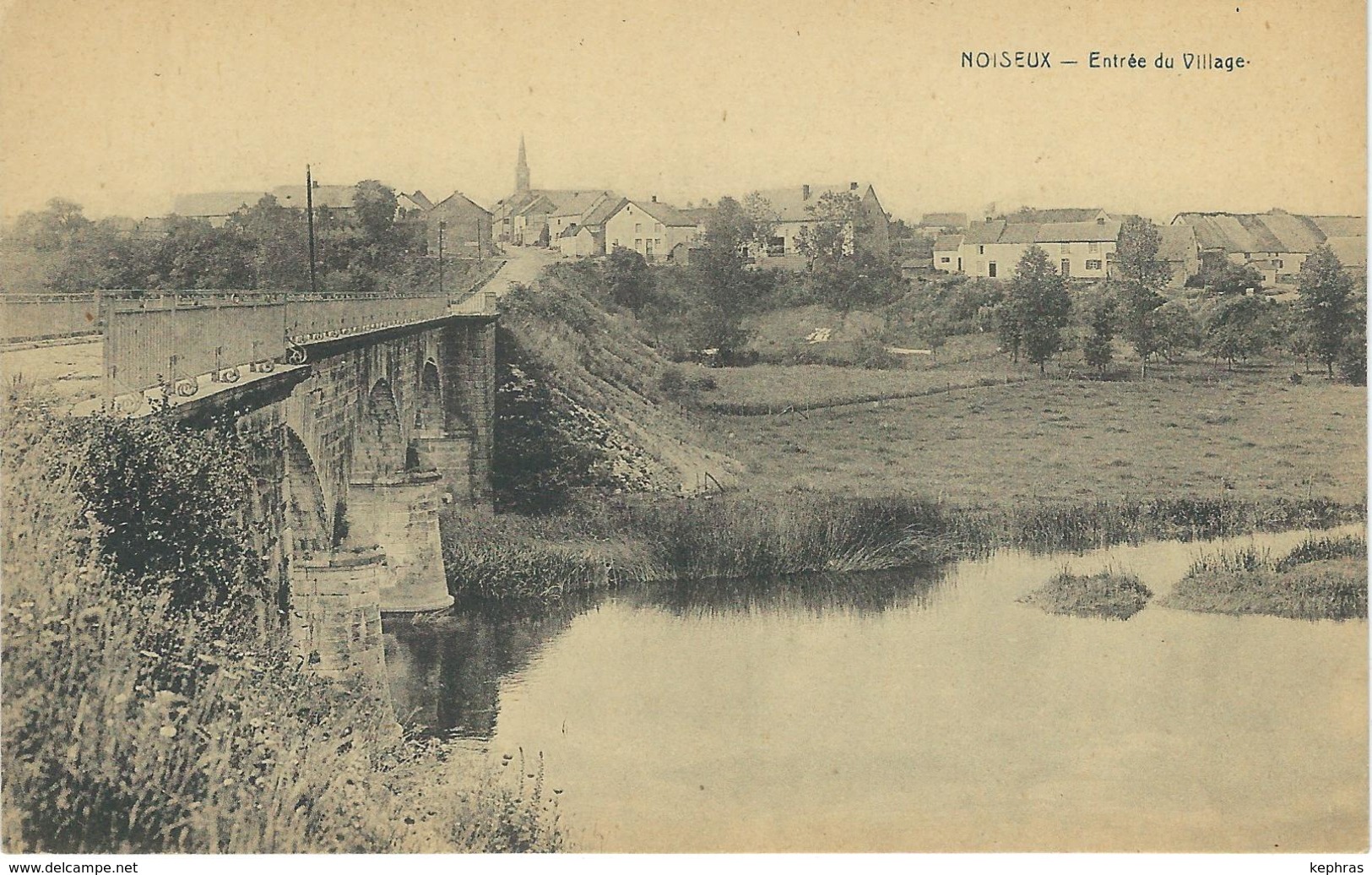 NOISEUX : Entrée Du Village - RARE VARIANTE - Somme-Leuze