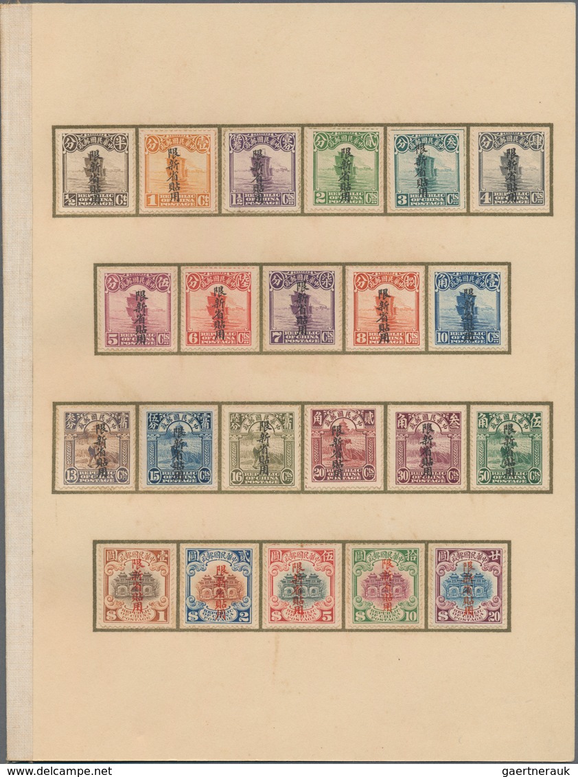China - Provinzausgaben - Sinkiang (1915/45): 1924, 1/2 C.-$20 Complete Set Pasted To Page From Offi - Xinjiang 1915-49