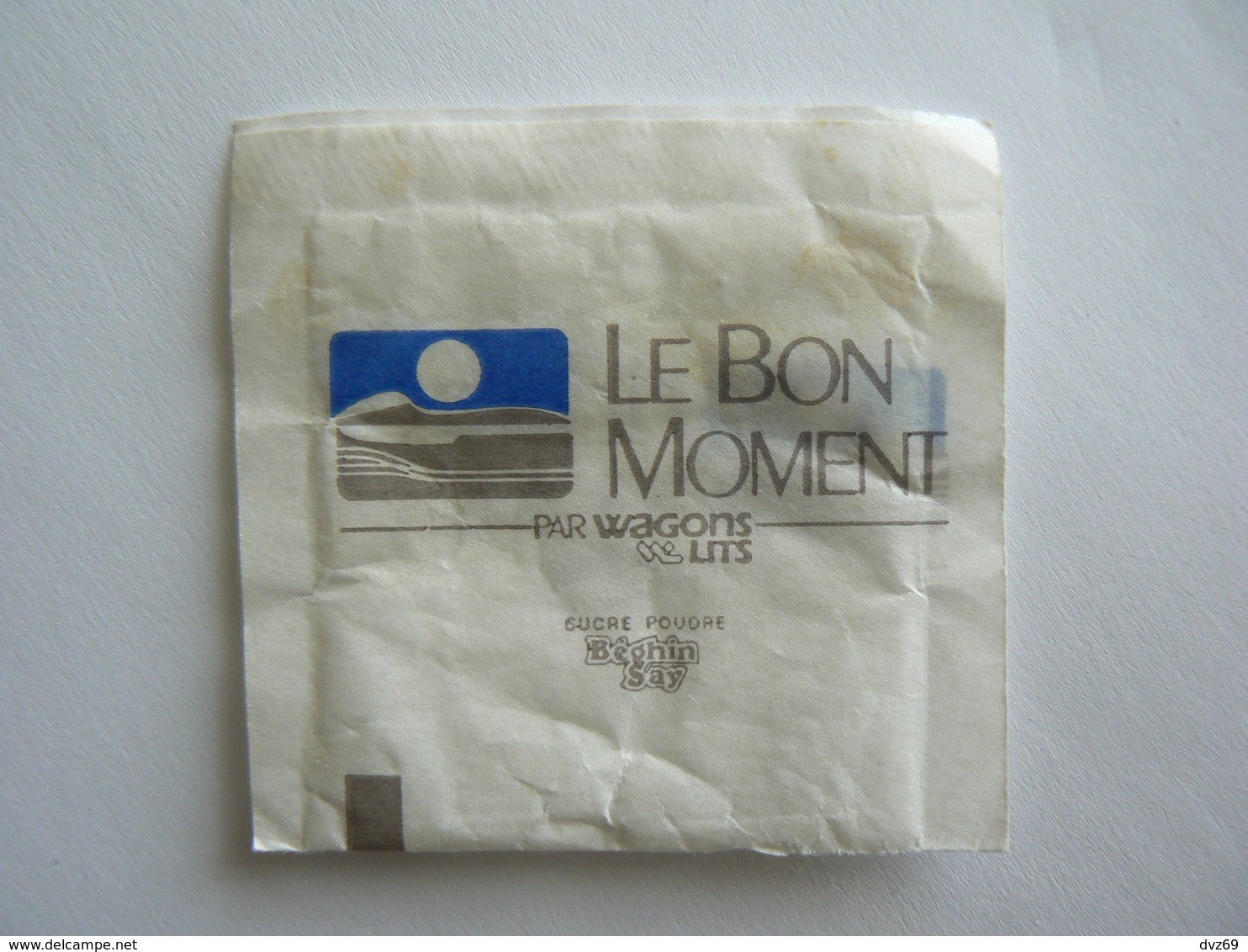 1 Sachet De Sucre Vide, Le BON MOMENT Par WAGONS LITS, Béghin Say, Sucre Poudre, TB. - Sugars