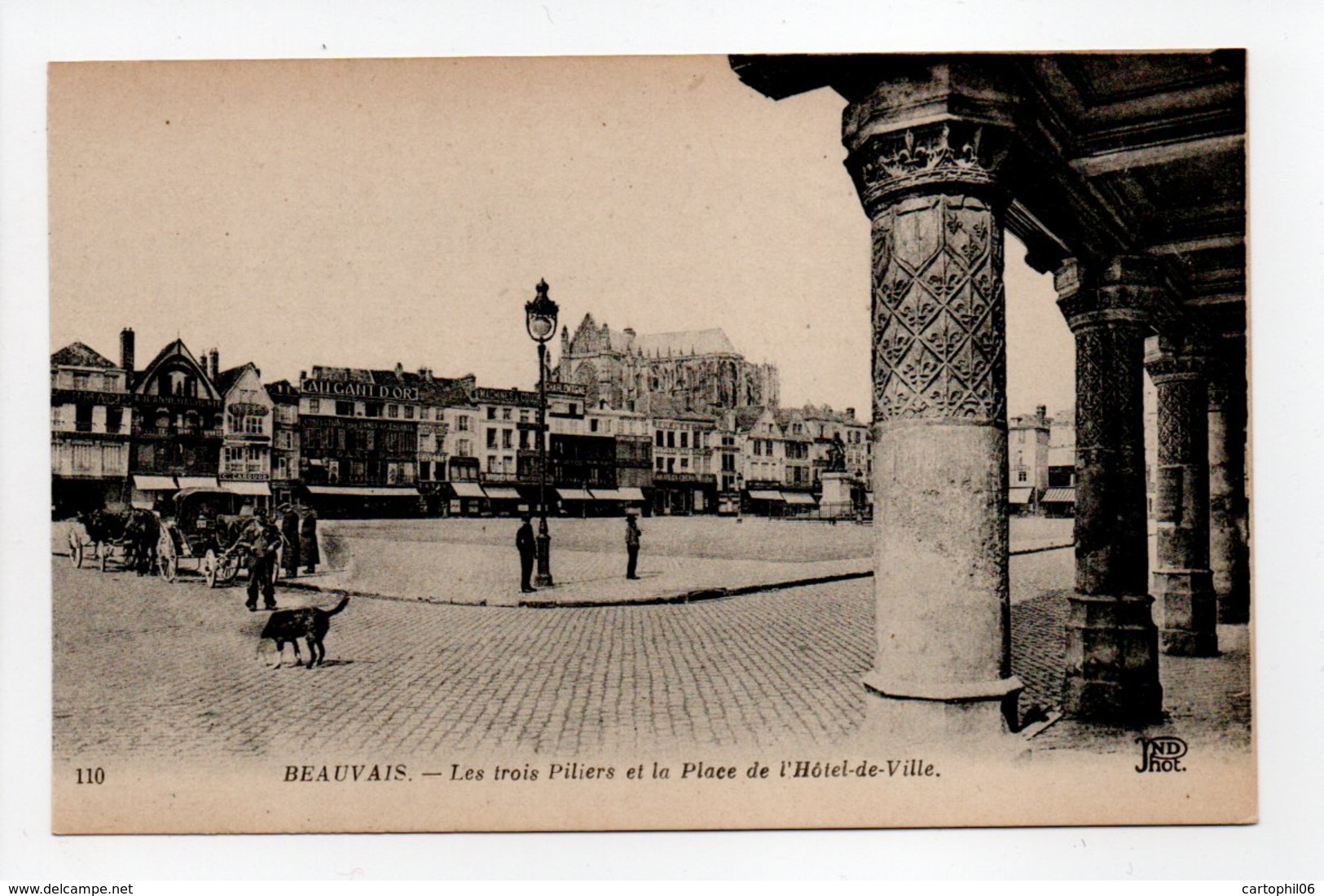 - CPA BEAUVAIS (60) - Les Trois Piliers Et La Place De L'Hôtel-de-Ville (avec Personnages) - Photo Neurdein 110 - - Beauvais