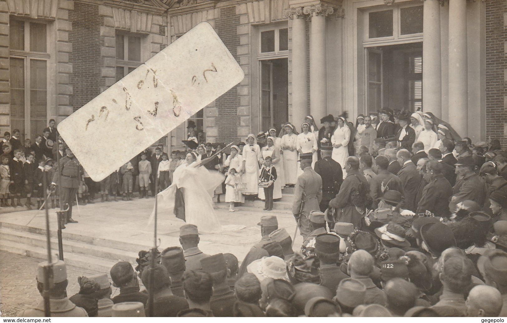 YERRES - Fête Au Château De La  Grange Du Milieu Servant D' Hôpital  Auxiliaire ( Militaire ) N° 223  ( Carte-photo )1/2 - Yerres