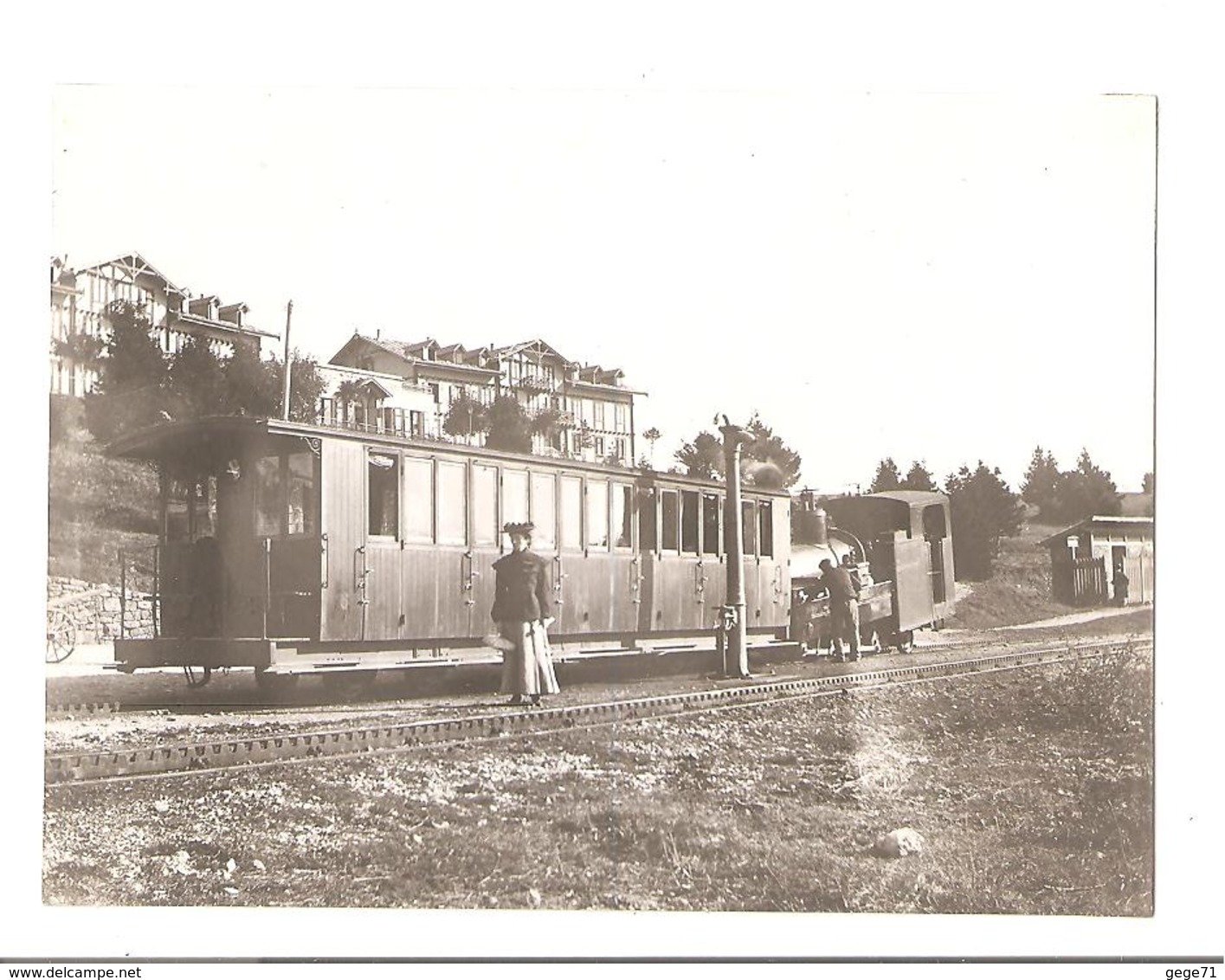 Aix Les Bain - Chemin De Fer Mon Revard -  Le Train En Gare  - Gros Plan - Locomotive -  Vers 1900 - Trains