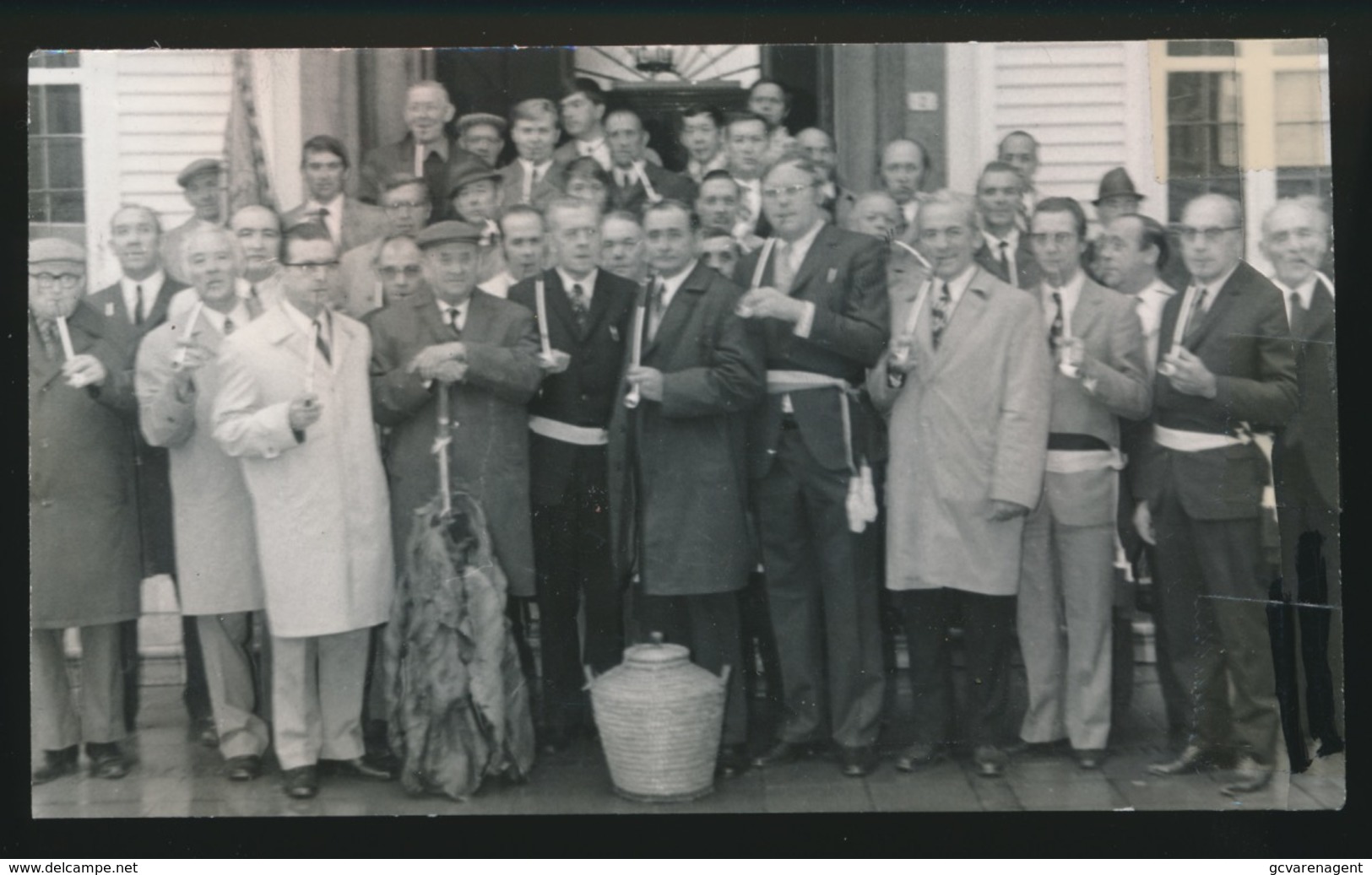 LAARNE     1973  FOTO   15 X 9  CM  -  TABAKSMAATSCHAPPIJ VIERDE 125 JARIG BESTAAN - Geraardsbergen