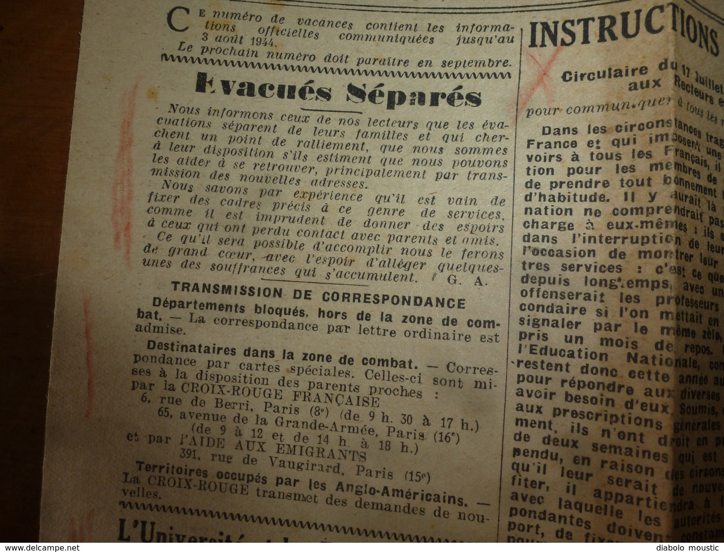 1944 INFO-UNI :Terrible tragédie de la France sous les bombardements anglo-am. (Mayenne,Ploermel,Château-Gontier,etc)